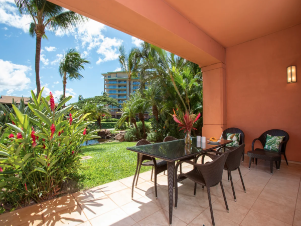 Luxurious Maui Beachfront Villas - Perfect For Families & Groups